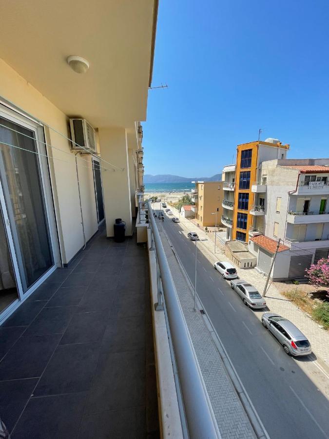 E.I.R Apartments Vlorë Esterno foto