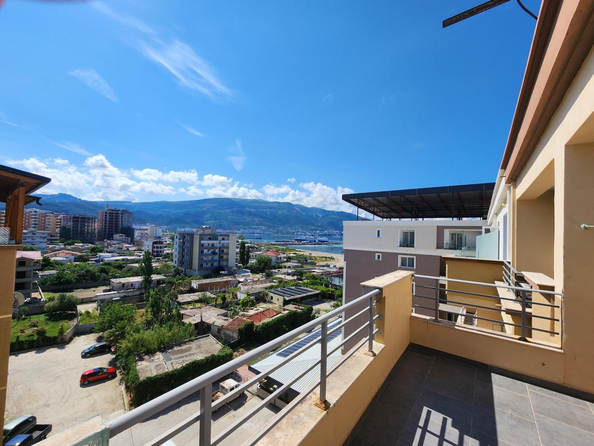 E.I.R Apartments Vlorë Esterno foto