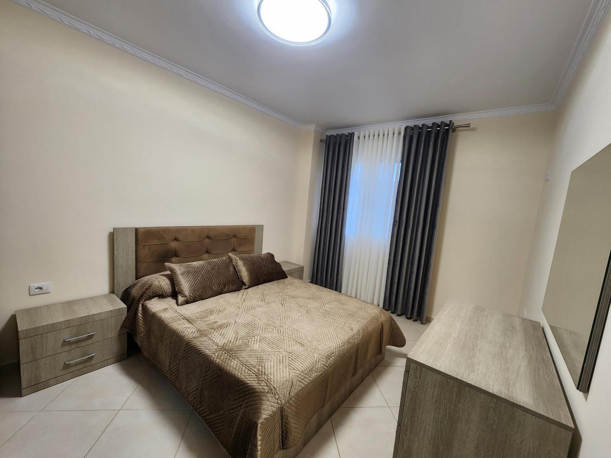 E.I.R Apartments Vlorë Esterno foto