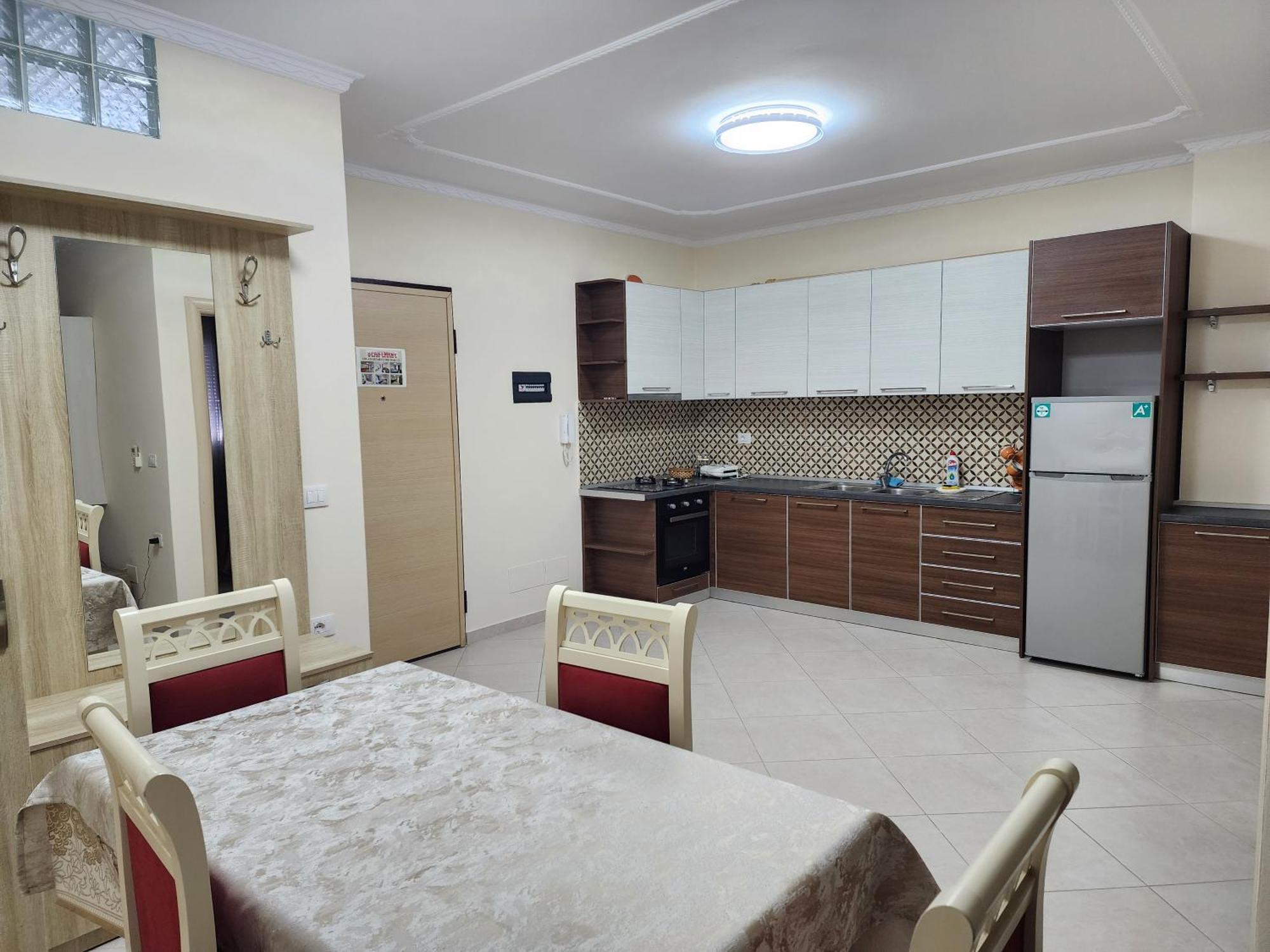 E.I.R Apartments Vlorë Esterno foto
