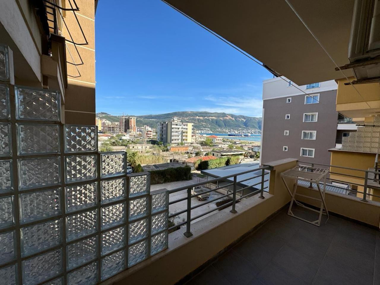 E.I.R Apartments Vlorë Esterno foto