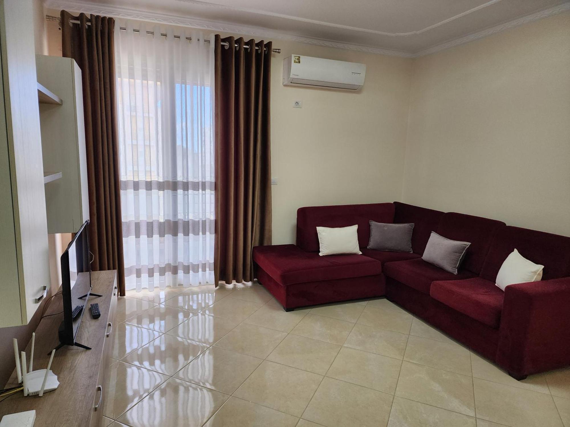 E.I.R Apartments Vlorë Esterno foto