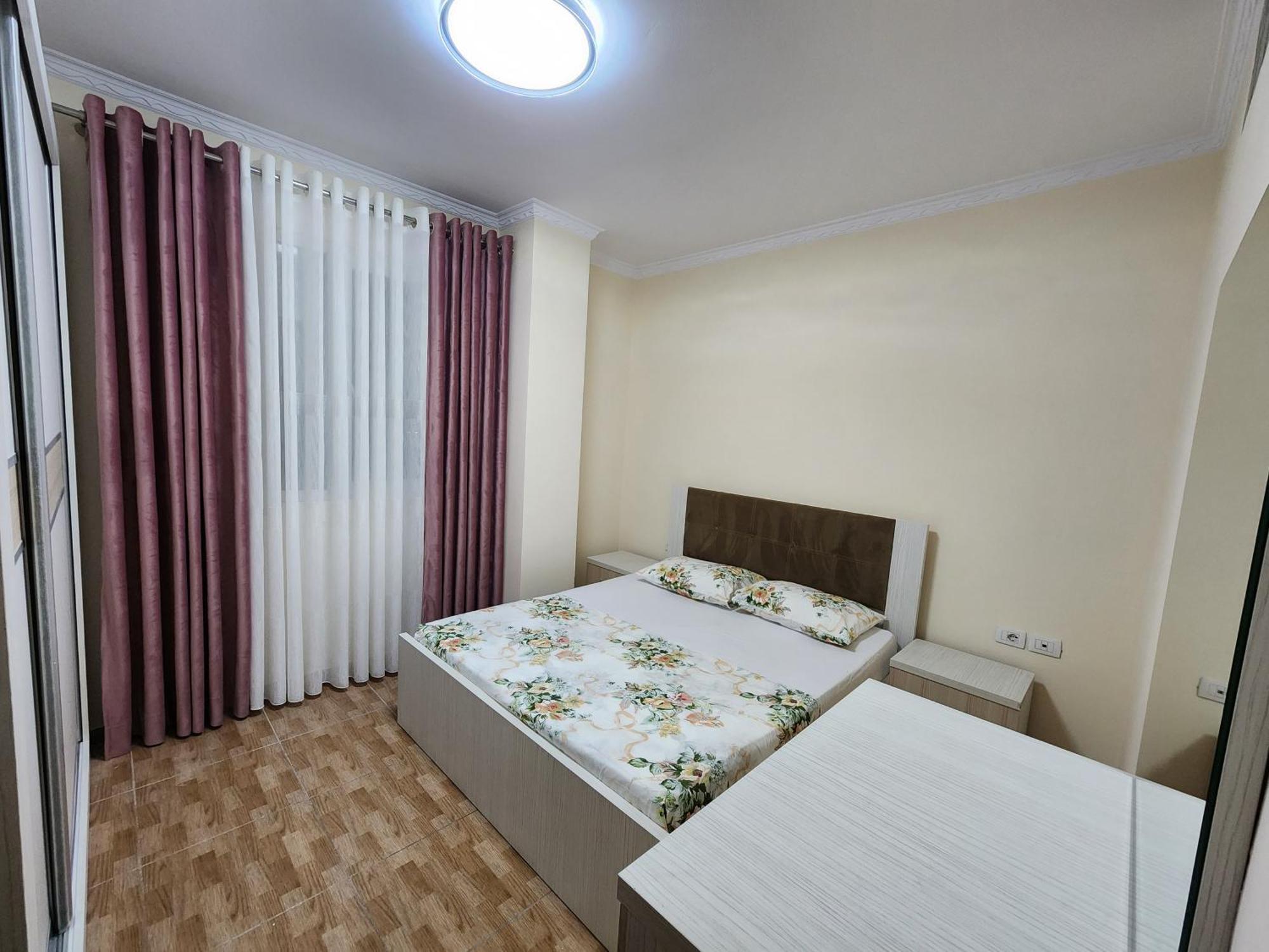 E.I.R Apartments Vlorë Esterno foto