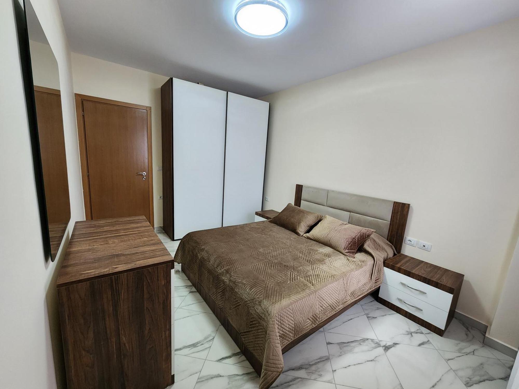 E.I.R Apartments Vlorë Esterno foto