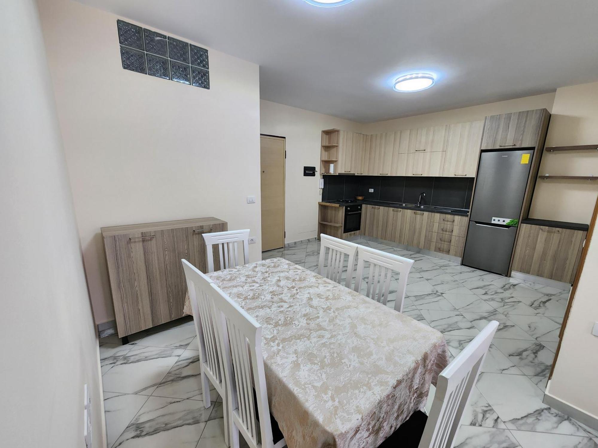 E.I.R Apartments Vlorë Esterno foto